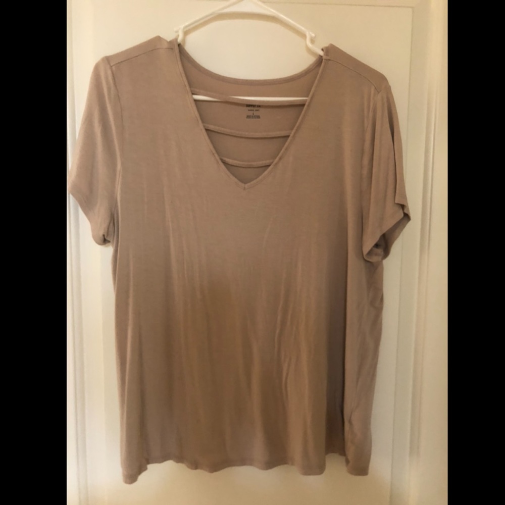 Mission rose/blush tee size large